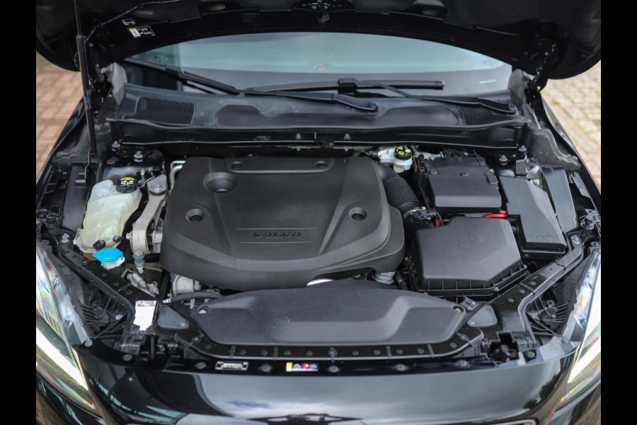 Volvo V40 2.0 D3 R-Design | BTW | Stoelverw. | Camera | Full-LED | Navi