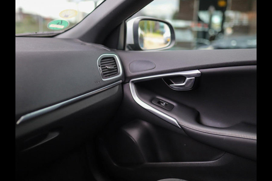 Volvo V40 2.0 D3 R-Design | BTW | Stoelverw. | Camera | Full-LED | Navi