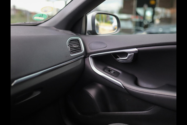 Volvo V40 2.0 D3 R-Design | BTW | Stoelverw. | Camera | Full-LED | Navi