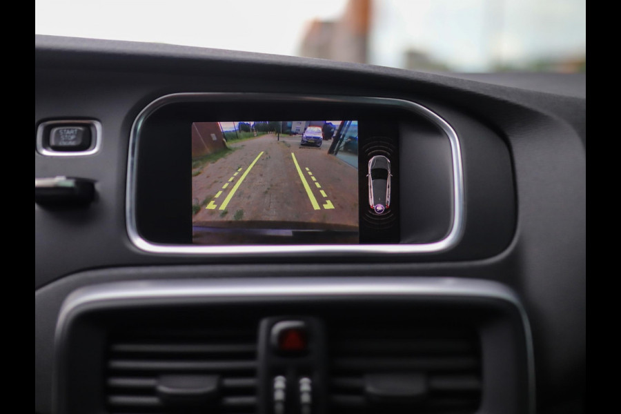 Volvo V40 2.0 D3 R-Design | BTW | Stoelverw. | Camera | Full-LED | Navi