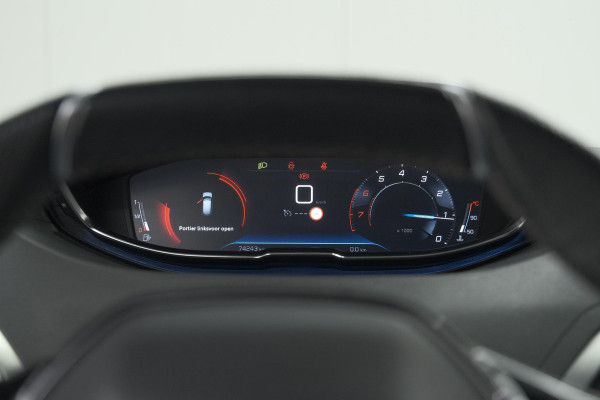 Peugeot 3008 PureTech 130 GT Line Avantage | Trekhaak | 360 Camera | Apple Carplay | Parkeersensoren
