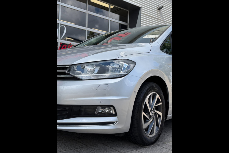 Volkswagen Touran 1.2 TSI Sound BlueMotion Tech - Apple CarPlay / Navigatie I Airco I PDC I Veiligheid pakket I Dealer onderhouden