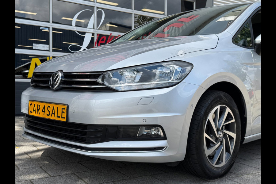 Volkswagen Touran 1.2 TSI Sound BlueMotion Tech - Apple CarPlay / Navigatie I Airco I PDC I Veiligheid pakket I Dealer onderhouden