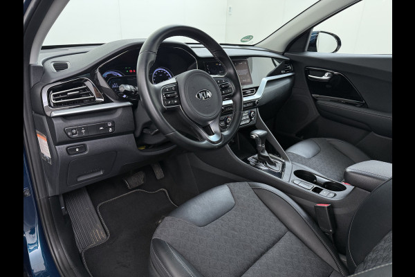 Kia Niro 1.6GDi Hybrid Automaat Trekhaak Adap.Cruise Navi Ecc Camera Apple Carplay Android Auto Pdc DynamicLine Regen-Lichtsensor Led Lmv Isofix DAB Lane Assist ESP 1.300KG Trekgewicht 1e Eigenaar Origineel Nederlandse Auto