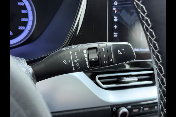 Kia Niro 1.6GDi Hybrid Automaat Trekhaak Adap.Cruise Navi Ecc Camera Apple Carplay Android Auto Pdc DynamicLine Regen-Lichtsensor Led Lmv Isofix DAB Lane Assist ESP 1.300KG Trekgewicht 1e Eigenaar Origineel Nederlandse Auto