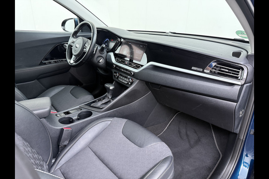 Kia Niro 1.6GDi Hybrid Automaat Trekhaak Adap.Cruise Navi Ecc Camera Apple Carplay Android Auto Pdc DynamicLine Regen-Lichtsensor Led Lmv Isofix DAB Lane Assist ESP 1.300KG Trekgewicht 1e Eigenaar Origineel Nederlandse Auto