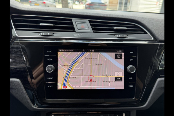 Volkswagen Touran 1.2 TSI Sound BlueMotion Tech - Apple CarPlay / Navigatie I Airco I PDC I Veiligheid pakket I Dealer onderhouden