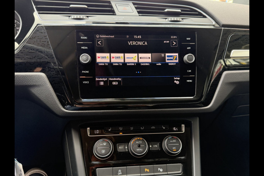 Volkswagen Touran 1.2 TSI Sound BlueMotion Tech - Apple CarPlay / Navigatie I Airco I PDC I Veiligheid pakket I Dealer onderhouden