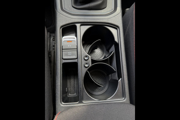 Volkswagen Touran 1.2 TSI Sound BlueMotion Tech - Apple CarPlay / Navigatie I Airco I PDC I Veiligheid pakket I Dealer onderhouden