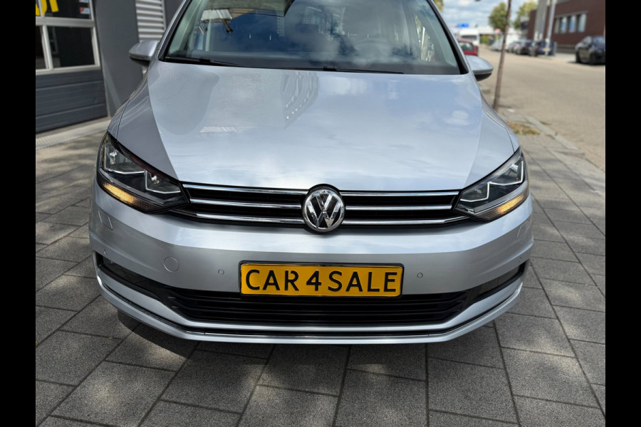 Volkswagen Touran 1.2 TSI Sound BlueMotion Tech - Apple CarPlay / Navigatie I Airco I PDC I Veiligheid pakket I Dealer onderhouden