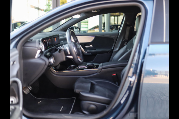 Mercedes-Benz A-Klasse 250 e Business Solution AMG Limited | Stoelverw. | PDC | LED