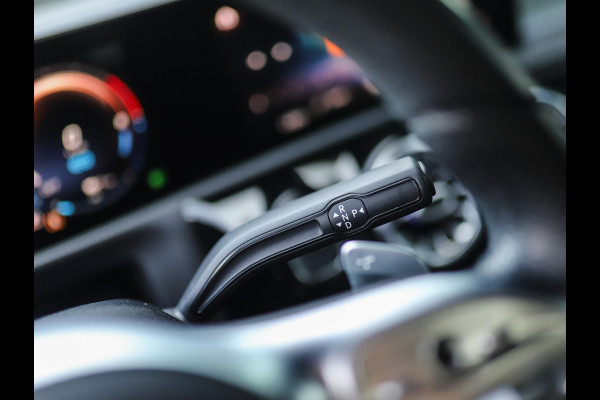 Mercedes-Benz A-Klasse 250 e Business Solution AMG Limited | Stoelverw. | PDC | LED