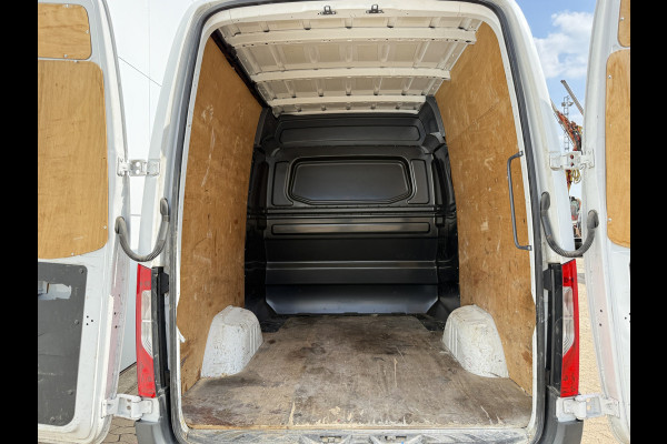 Mercedes-Benz Sprinter 314 2.2 CDI Automaat L2H2 Dubbele Cabine 7-persoons Climate Control Cruise Control Trekhaak Carplay Camera