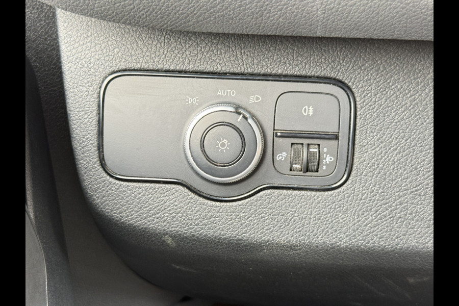 Mercedes-Benz Sprinter 314 2.2 CDI Automaat L2H2 Dubbele Cabine 7-persoons Climate Control Cruise Control Trekhaak Carplay Camera