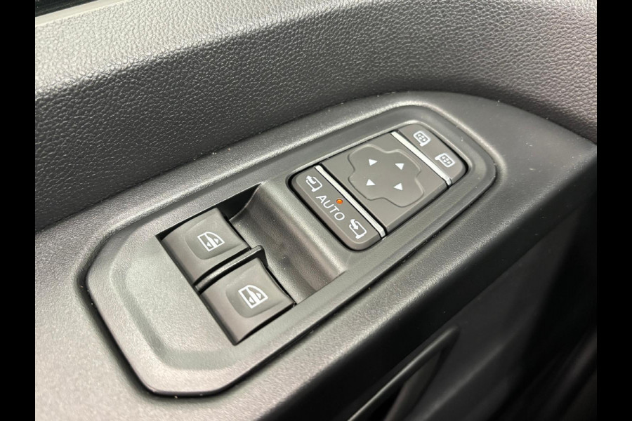 Renault Trafic 2.0 Blue dCi 150PK L2H1 EC Sport Edition Automaat Navigatie Airco Lichtmetalen velgen Betimmering Trekhaak Camera Parkeer sensoren Dab