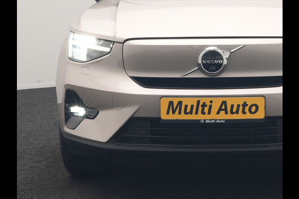 Volvo XC40 Ultimate Recharge Pure 69 kWh 231pk Dealer O.H. | Trekhaak Af Fabriek | Panodak | Adaptive Cruise | 360 Camera | Harman / Kardon | Sportstoelen Memory & Verwarmd | Warmtepomp | Keyless | Blis | Stuur Verwarmd | Google Assistent | DAB |