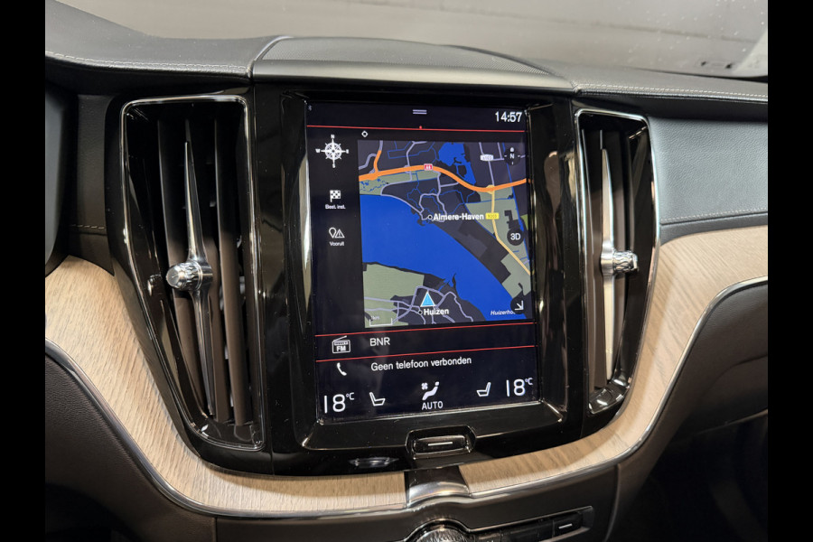 Volvo XC60 2.0 T8 Twin Engine AWD Inscription | Panoramadak | Leder | Head-Up | Camera | Adapt. cruise | Stoelverwarming