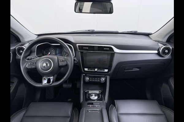 MG Mg Zs EV Luxury 45kWh SOH 92% Panorama-Schuifdak Leder+Verwrmd Trekhaak Adap.Cruise Camera Navi Apple Carplay Android Auto Elek.Stoel  Airco Privacy Glas Isofix DAB Lmv 17" Keyless 1e Eigenaar Dealeronderhouden