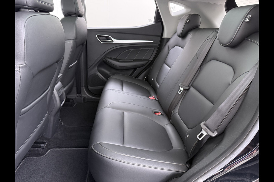 MG Mg Zs EV Luxury 45kWh SOH 92% Panorama-Schuifdak Leder+Verwrmd Trekhaak Adap.Cruise Camera Navi Apple Carplay Android Auto Elek.Stoel  Airco Privacy Glas Isofix DAB Lmv 17" Keyless 1e Eigenaar Dealeronderhouden