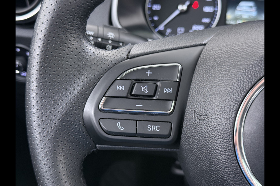 MG Mg Zs EV Luxury 45kWh SOH 92% Panorama-Schuifdak Leder+Verwrmd Trekhaak Adap.Cruise Camera Navi Apple Carplay Android Auto Elek.Stoel  Airco Privacy Glas Isofix DAB Lmv 17" Keyless 1e Eigenaar Dealeronderhouden