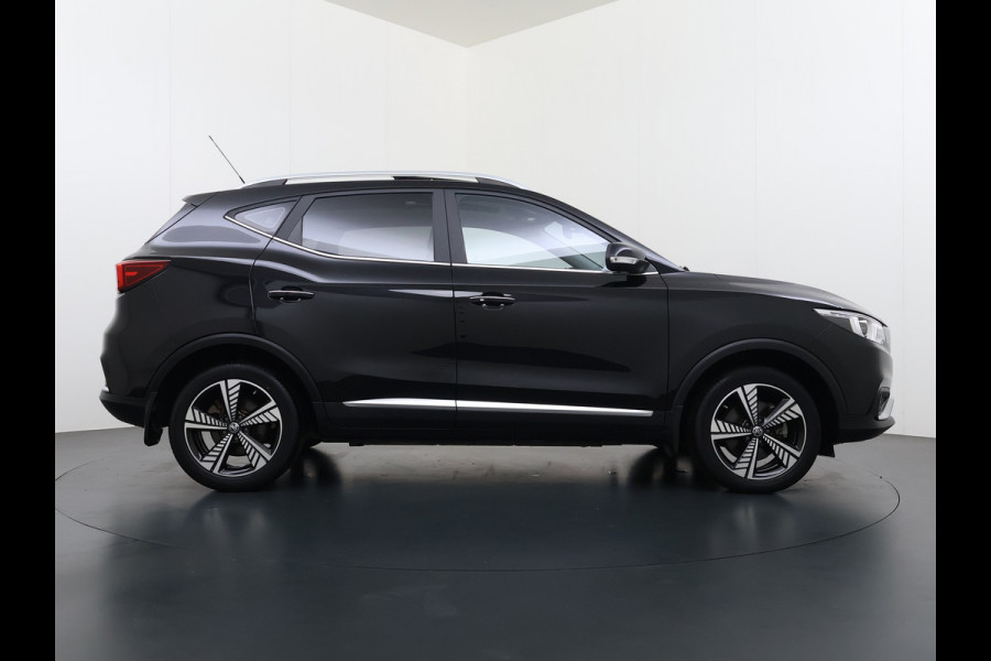 MG Mg Zs EV Luxury 45kWh SOH 92% Panorama-Schuifdak Leder+Verwrmd Trekhaak Adap.Cruise Camera Navi Apple Carplay Android Auto Elek.Stoel  Airco Privacy Glas Isofix DAB Lmv 17" Keyless 1e Eigenaar Dealeronderhouden