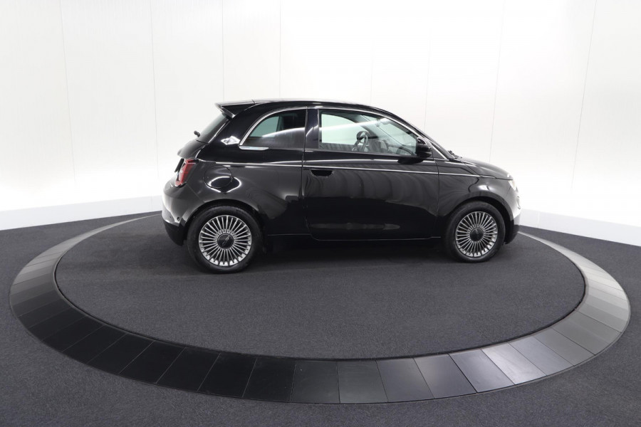 Fiat 500 Icon 42 kWh | SOH 95,7% | Convenience Pack | Camera | Dodehoekdetectie