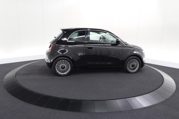 Fiat 500 Icon 42 kWh | SOH 95,7% | Convenience Pack | Camera | Dodehoekdetectie