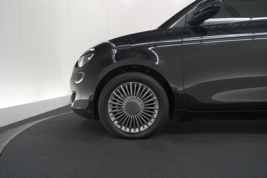 Fiat 500 Icon 42 kWh | SOH 95,7% | Convenience Pack | Camera | Dodehoekdetectie