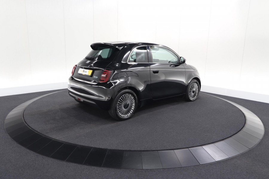 Fiat 500 Icon 42 kWh | SOH 95,7% | Convenience Pack | Camera | Dodehoekdetectie