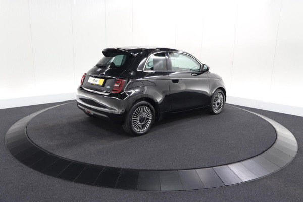 Fiat 500 Icon 42 kWh | SOH 95,7% | Convenience Pack | Camera | Dodehoekdetectie