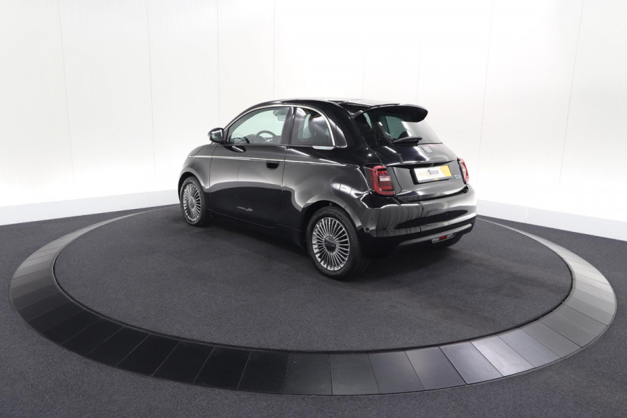 Fiat 500 Icon 42 kWh | SOH 95,7% | Convenience Pack | Camera | Dodehoekdetectie