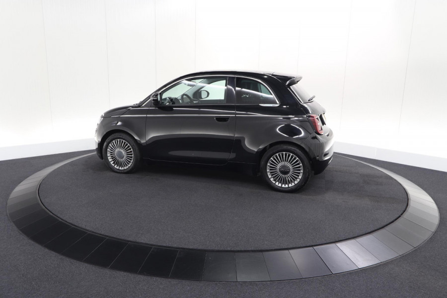 Fiat 500 Icon 42 kWh | SOH 95,7% | Convenience Pack | Camera | Dodehoekdetectie