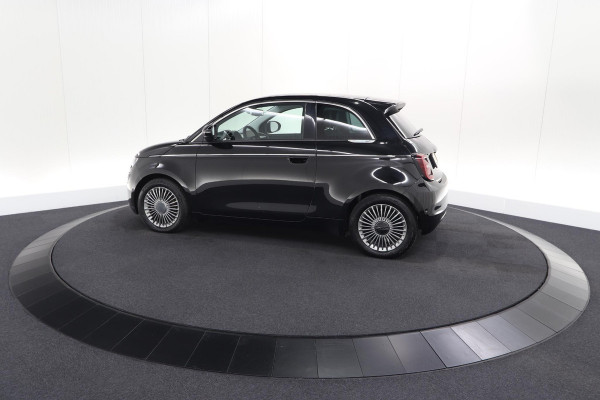 Fiat 500 Icon 42 kWh | SOH 95,7% | Convenience Pack | Camera | Dodehoekdetectie