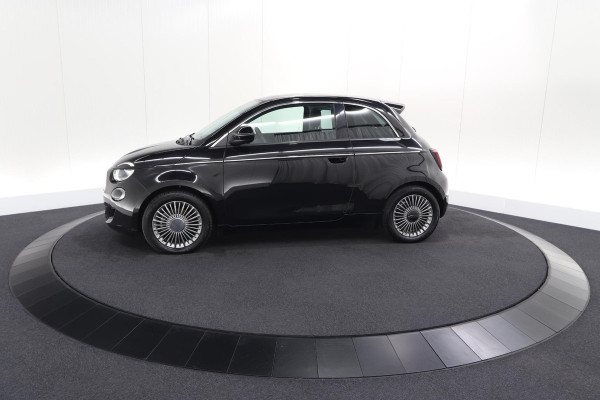 Fiat 500 Icon 42 kWh | SOH 95,7% | Convenience Pack | Camera | Dodehoekdetectie