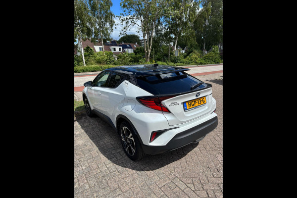 Toyota C-HR 1.8 Hybrid GR-Sport | Adaptieve Cruise Control | Camera | Stoel & Voorruitverwarming