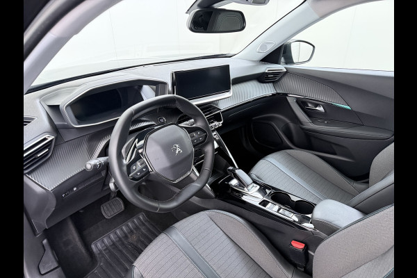 Peugeot e-2008 EV Blue Allure 50kWh SOH 95% 3D-Navi 360°Camera Apple Carplay Android Auto Ecc Cruise Control Regen-Lichtsensor Privacy Glas Lmv Led Isofix Bluetooth Lane Assist USB Origineel Nederlandse Auto