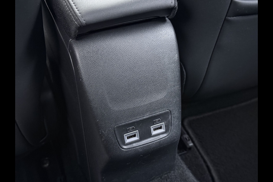 Peugeot e-2008 EV Blue Allure 50kWh SOH 95% 3D-Navi 360°Camera Apple Carplay Android Auto Ecc Cruise Control Regen-Lichtsensor Privacy Glas Lmv Led Isofix Bluetooth Lane Assist USB Origineel Nederlandse Auto