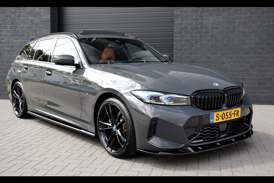 BMW 3 Serie Touring 330e*M-Pakket*Dak*Trekhaak*142Dkm*Keyless*2023*Dravit Grau*INDIVIDUAL*