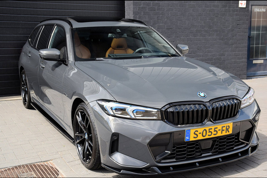 BMW 3 Serie Touring 330e*M-Pakket*Dak*Trekhaak*142Dkm*Keyless*2023*Dravit Grau*INDIVIDUAL*