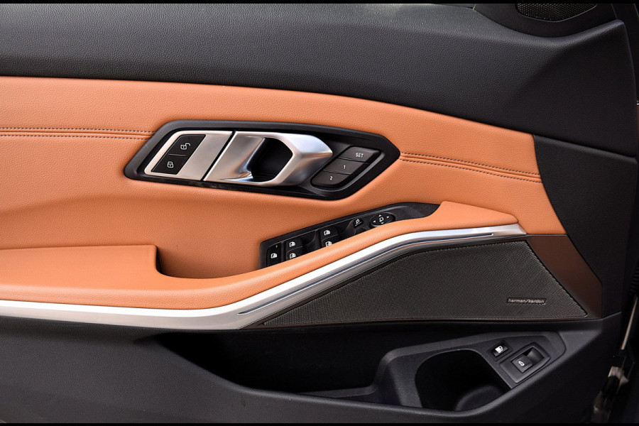 BMW 3 Serie Touring 330e*M-Pakket*Dak*Trekhaak*142Dkm*Keyless*2023*Dravit Grau*INDIVIDUAL*