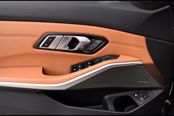 BMW 3 Serie Touring 330e*M-Pakket*Dak*Trekhaak*142Dkm*Keyless*2023*Dravit Grau*INDIVIDUAL*