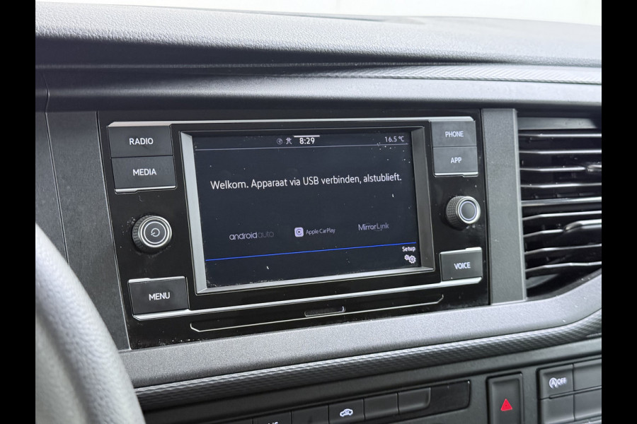 Volkswagen Transporter 2.0TDI Dubbele Cabine 6-Persoons L2H1 28 Navi* Apple Carplay Android Auto Airco Bluetooth Cruise Control Pdc Euro 6 Betonplex Vloer Wandbetimmering Achterdeuren 1e Eigenaar