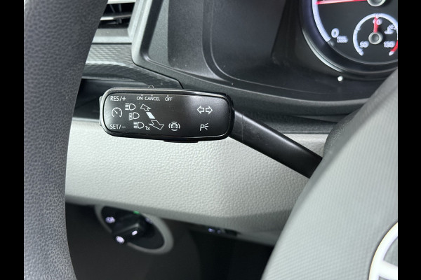 Volkswagen Transporter 2.0TDI Dubbele Cabine 6-Persoons L2H1 28 Navi* Apple Carplay Android Auto Airco Bluetooth Cruise Control Pdc Euro 6 Betonplex Vloer Wandbetimmering Achterdeuren 1e Eigenaar
