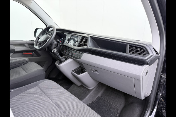 Volkswagen Transporter 2.0TDI Dubbele Cabine 6-Persoons L2H1 28 Navi* Apple Carplay Android Auto Airco Bluetooth Cruise Control Pdc Euro 6 Betonplex Vloer Wandbetimmering Achterdeuren 1e Eigenaar