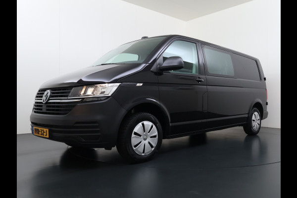 Volkswagen Transporter 2.0TDI Dubbele Cabine 6-Persoons L2H1 28 Navi* Apple Carplay Android Auto Airco Bluetooth Cruise Control Pdc Euro 6 Betonplex Vloer Wandbetimmering Achterdeuren 1e Eigenaar