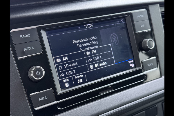 Volkswagen Transporter 2.0TDI Dubbele Cabine 6-Persoons L2H1 28 Navi* Apple Carplay Android Auto Airco Bluetooth Cruise Control Pdc Euro 6 Betonplex Vloer Wandbetimmering Achterdeuren 1e Eigenaar
