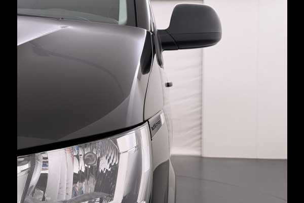 Volkswagen Transporter 2.0TDI Dubbele Cabine 6-Persoons L2H1 28 Navi* Apple Carplay Android Auto Airco Bluetooth Cruise Control Pdc Euro 6 Betonplex Vloer Wandbetimmering Achterdeuren 1e Eigenaar