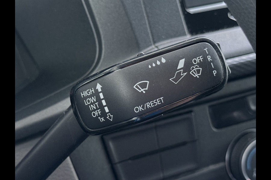 Volkswagen Transporter 2.0TDI Dubbele Cabine 6-Persoons L2H1 28 Navi* Apple Carplay Android Auto Airco Bluetooth Cruise Control Pdc Euro 6 Betonplex Vloer Wandbetimmering Achterdeuren 1e Eigenaar