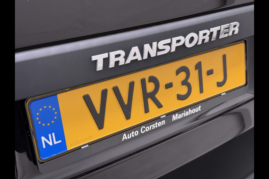 Volkswagen Transporter 2.0TDI Dubbele Cabine 6-Persoons L2H1 28 Navi* Apple Carplay Android Auto Airco Bluetooth Cruise Control Pdc Euro 6 Betonplex Vloer Wandbetimmering Achterdeuren 1e Eigenaar