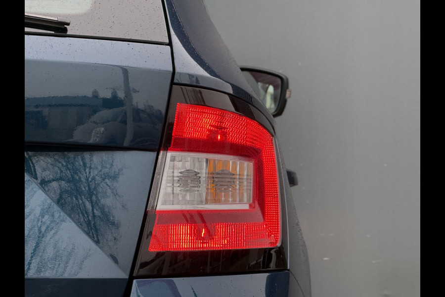 Škoda Fabia Combi BWJ 2021 | 1.0 TSI 96PK Active | AIRCO | CAMERA A | CARPLAY |  PDC | LMV | MULTI FUNC STUUR | MISTLAMPEN